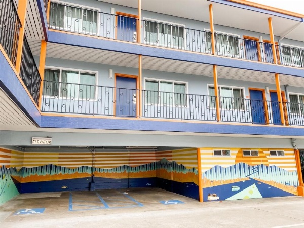 Beck's Motor Lodge image 5
